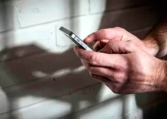 El Gobierno autorizó el bloqueo de celulares en cárceles federales