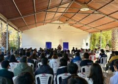 La Libertad Avanza acelera su armado político y abre espacios en todos los departamentos.