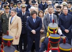 Milei criticó al kirchnerismo en el acto por San Martín: «Quieren volver al pasado»